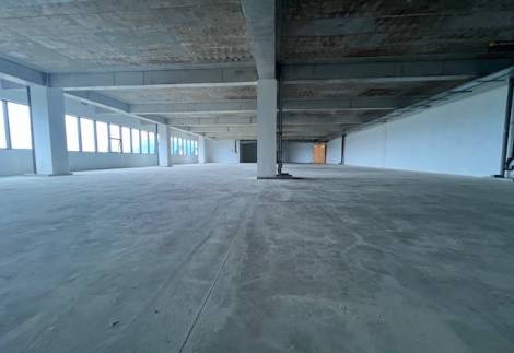 Shell and core office space of 560 m2