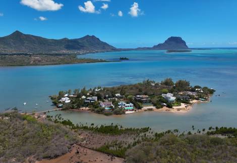 Fortier Plage: Luxury Seaside Residences in Ilot Fortier, Mauritius
