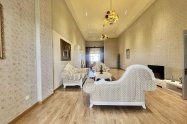 Gallery 01