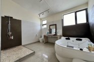 Gallery 01