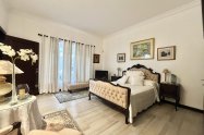 Gallery 01