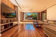 Gallery 01