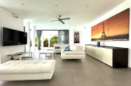 Gallery 01