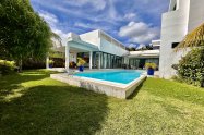 Gallery 01