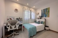 Gallery 01