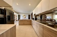 Gallery 01