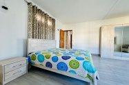 Gallery 01