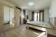 Gallery 01