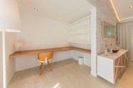 Gallery 01