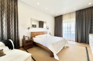 Gallery 01