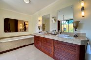 Gallery 01