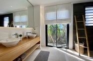 Gallery 01