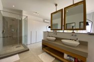 Gallery 01
