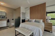 Gallery 01