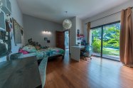 Gallery 01