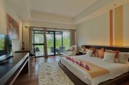 Gallery 01