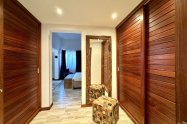 Gallery 01