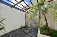 Gallery 01