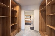 Gallery 01
