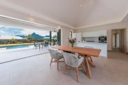 Gallery 01