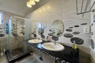 Gallery 01