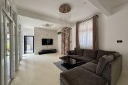 Gallery 01