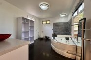Gallery 01