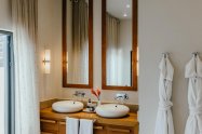 Gallery 01
