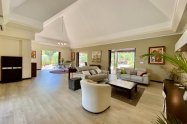 Gallery 01