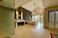 Gallery 01