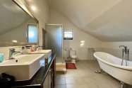 Gallery 01