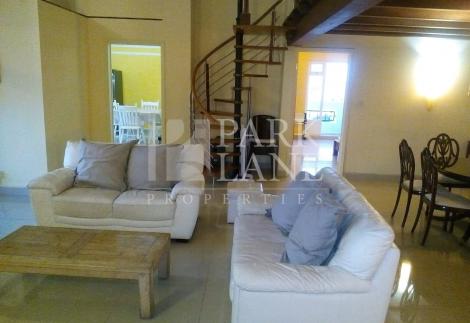 Upmarket Penthouse in Quatre Bornes 