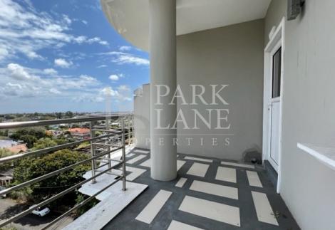 Modern penthouse in Vieux Quatre Bornes - large terrace and parking