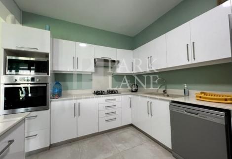 1st floor apartment  in Phoenix – Well-located residential complex
