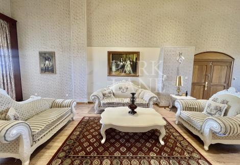 Luxury 4-bedroom penthouse with panoramic terrace in Curepipe