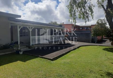 Charming House in Curepipe: Tranquil Oasis in the Heart of the City
