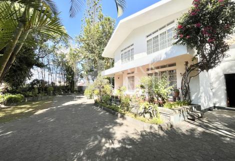 Charming 3-Bedroom House for Sale in Floreal