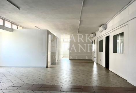 Ideal Office Space in the Heart of a Vibrant District