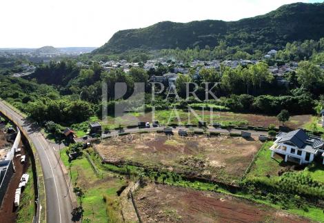 Build your dream home in the heart of the Island – Bagatelle's finest residential opportunity