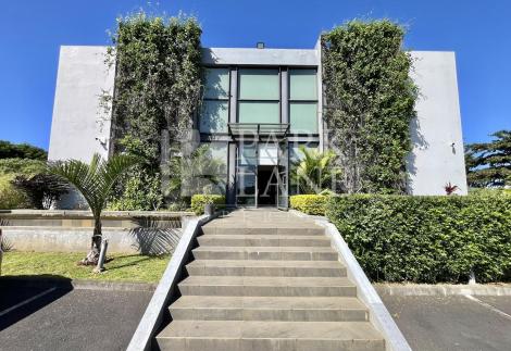 Prime standalone commercial building  in Trianon, Mauritius – High rental yield