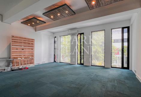 Your ideal office in Ebene: Modern, accessible, and ready to use!