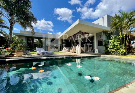 Splendid RES villa within a residential complex for sale!