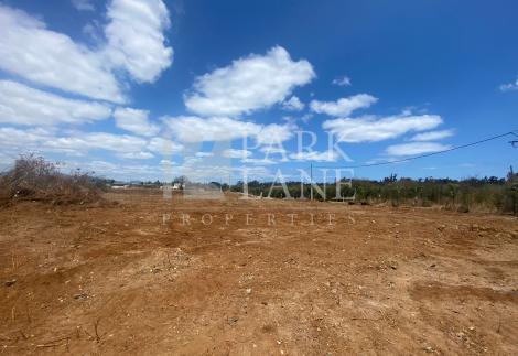 Nice plot of land in a gated morcellement 