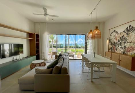 Lovely apartment facing the ocean!