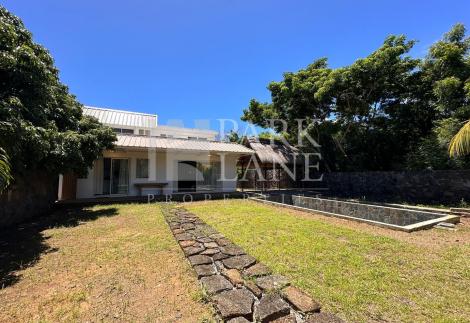 Newly build modern house in Calodyne