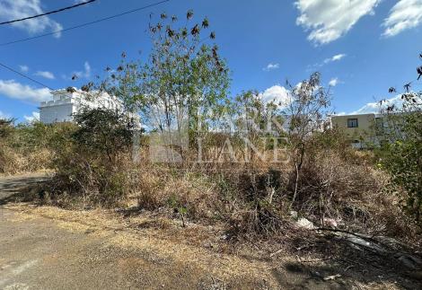 Prime residential plot in Mon Choisy area