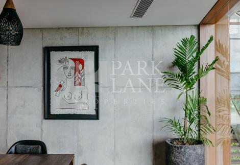 "Stunning Office(s) for Sale in Grand Baie - Secure Parking, Furnished, Air Conditioning - Don't Miss Out!"