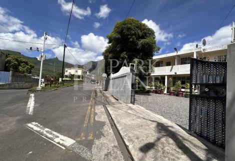 FOR RENT – OFFICE SPACES IN A PRIME LOCATION IN PORT LOUIS