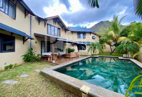 Spacious 4-Bedroom Family Home with Pool in Tamarin