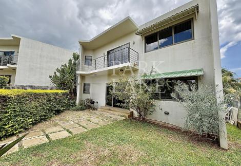 Modern Elegance in Terre D’Albion